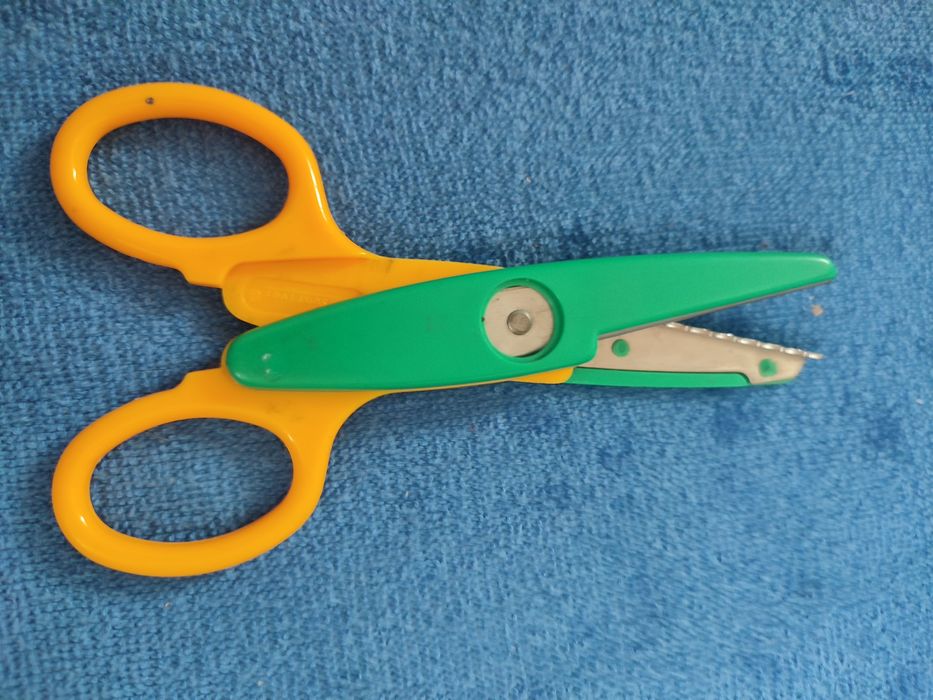 Nożyczki do wycinania wzorków