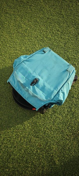 Carrinho de bebé tamanho cabine GB pocket