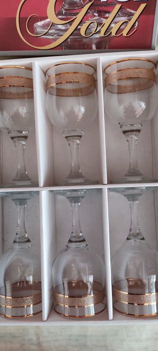 Хрустальные бокалы для вина