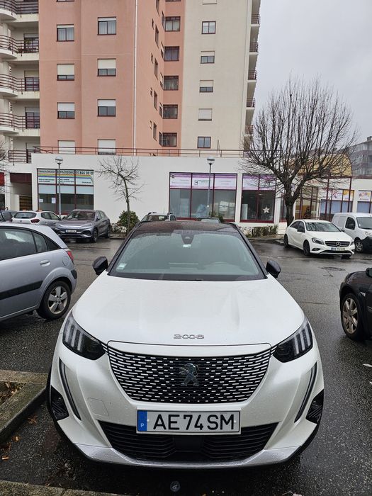Peugeot e-2008 GT | 33.300 km | Como Novo | Full Extras