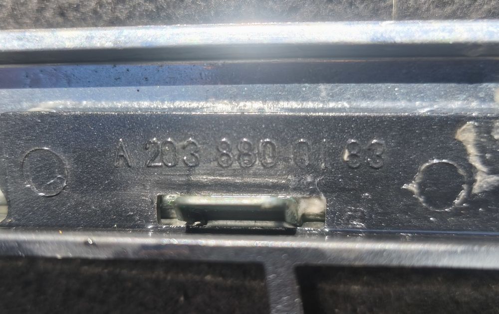 MERCEDES C Klasa W203 Grill Atrapa Chłodnicy Orginał F-vat