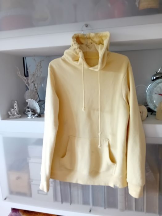 Pull and bear wygodna bluza jasnożółta