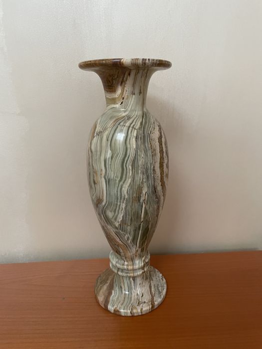 Ваза онікс ~30см (оникс)