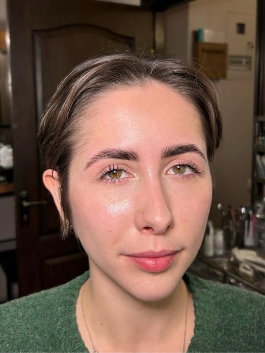 Шукаю моделей на брови