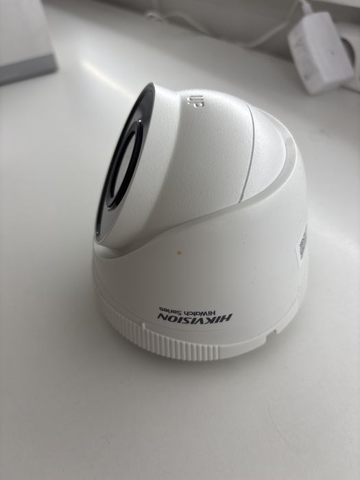 Camara Vigilancia Hikvison HWI-T221H Nova