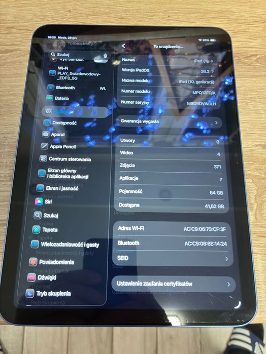 iPad 10 gen 64 GB,stan bdb,komplet.