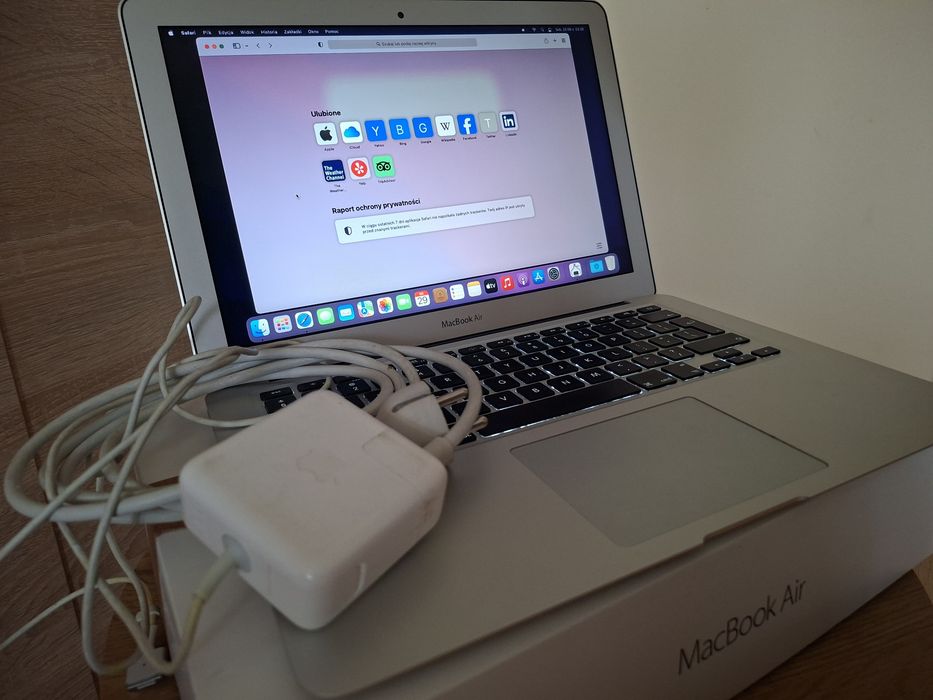 MacBook Air 13" 2017  i5  8 GB RAM 128 GB SSD  Oryginalne pudełko