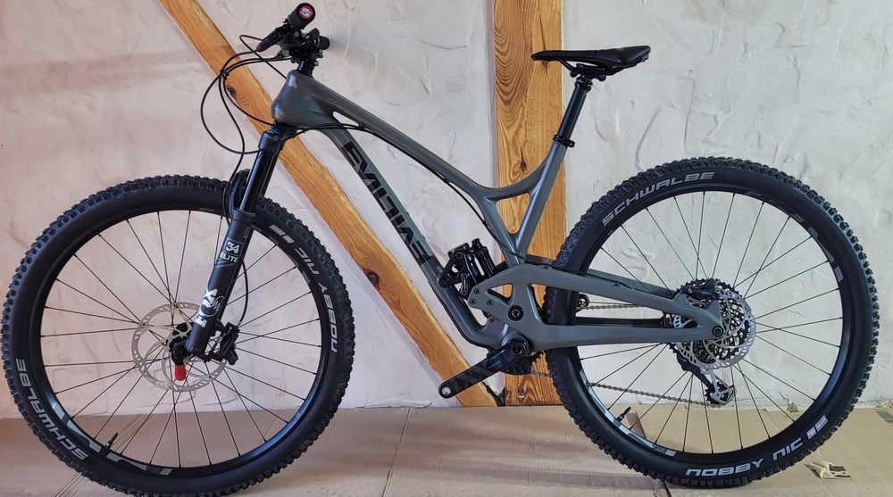 EVIL Following MB,V1, L, 29, USA,carbon