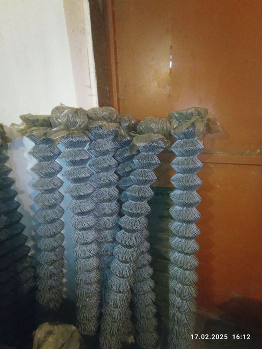 Сітка - рабиця нова в рулонах