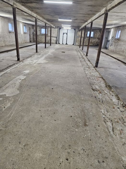 Wynajmę budynek i plac