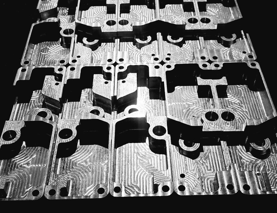 Фрезеровка ЧПУ алюминий, полиуретан, пластик, акрил, фторопласт