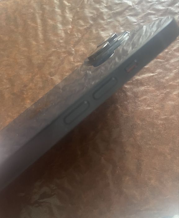 Продам 14 айфон на запчасти