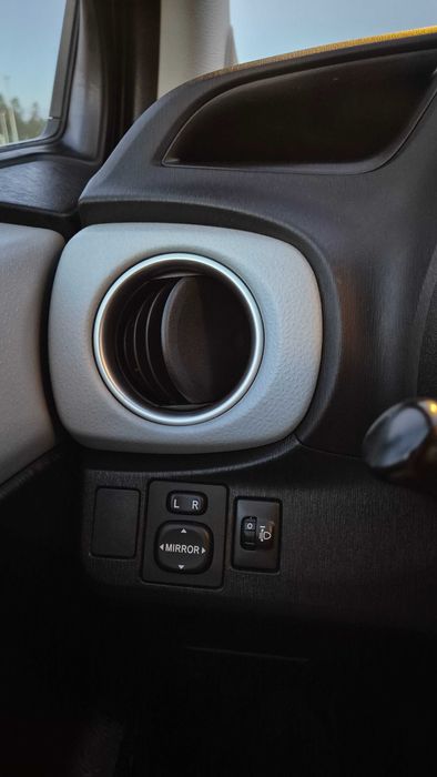 Toyota Yaris XP130