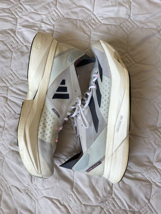 Adidas Adizero Adios Pro 3 сірі кросівки 44 розмір