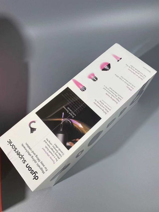 Nowa Stan idealny suszarka do włosów - prezent