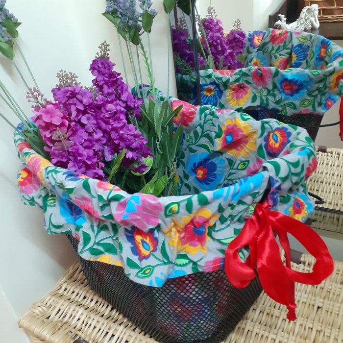 Wkład wysciolka do koszyka rowerowego