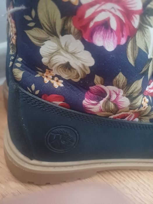 Buty za kostkę w kwiatki 38