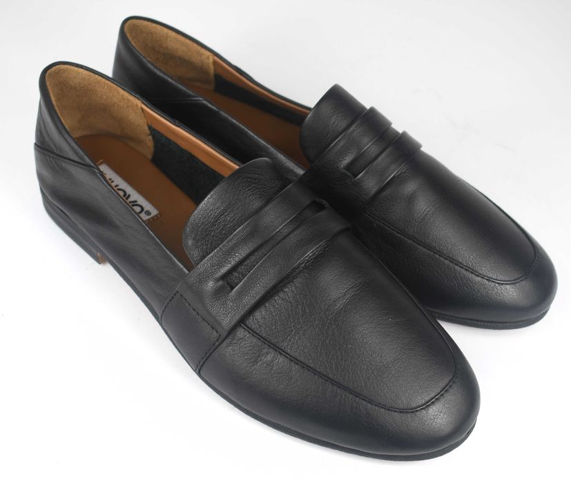 Nowe pantofle Inuovo roz. 39