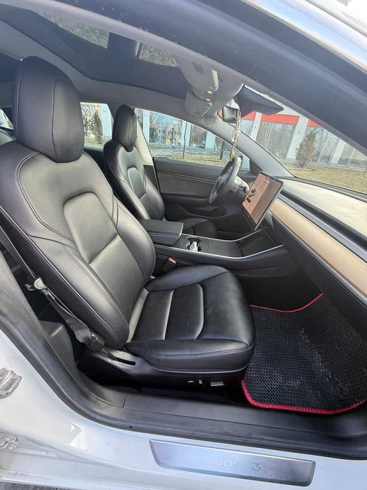 Tesla 3 2019 performance