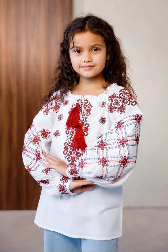 Вишиванка для дівчинки