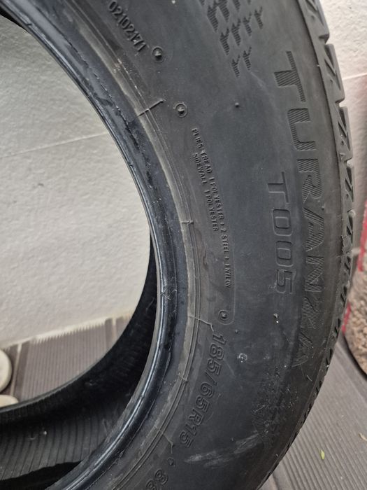 Pneu Brigestone Turanza 185/65/R15 semi novo