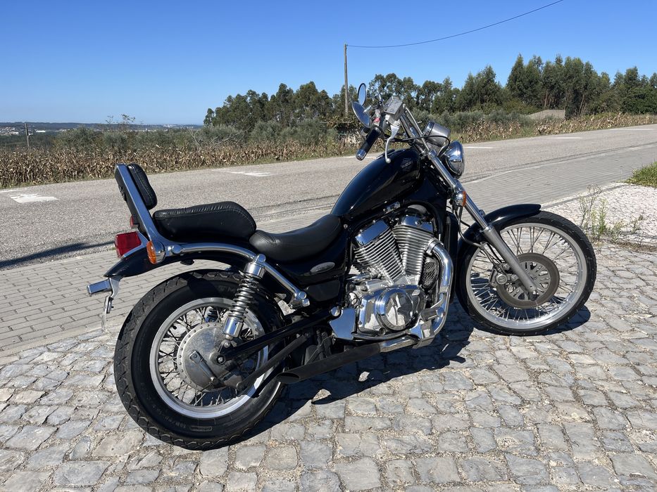Suzuki Intruder