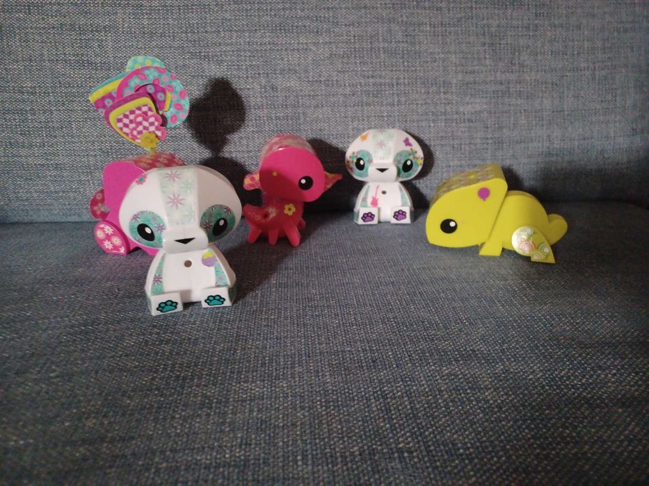 Figurki Amigami z akcesoriami