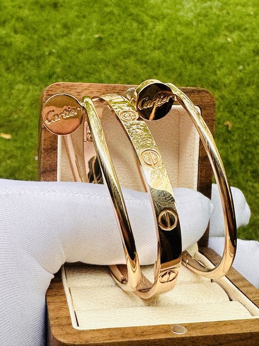 Золотые браслеты cartier 585