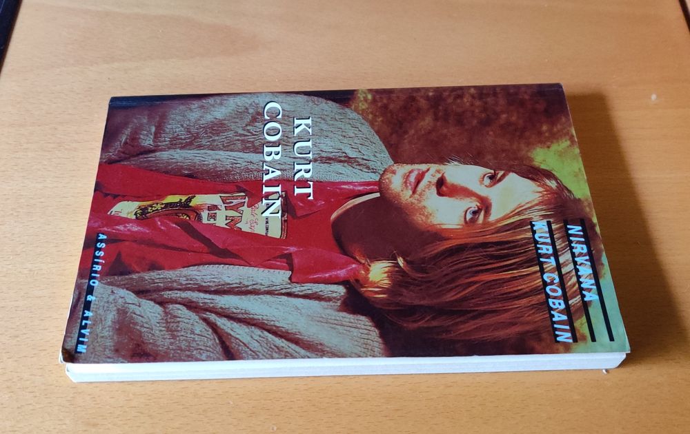 Livro Nirvana Kurt Cobain Assírio & Alvim