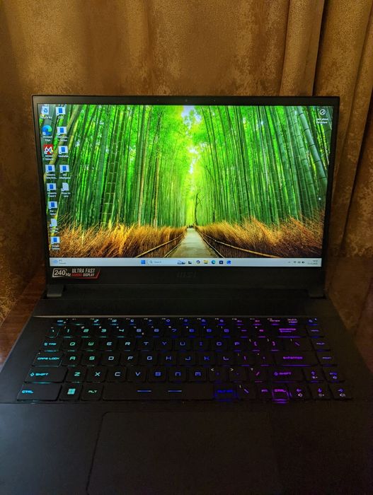 Ноутбук MSI GS66stealth rtx3060 RAM16 15.6дисплей