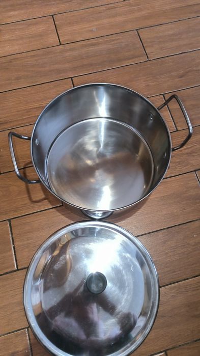 Набір посуду для дому, кемпінгу, дач,Кастрюлі,тарілки,миски,чашки