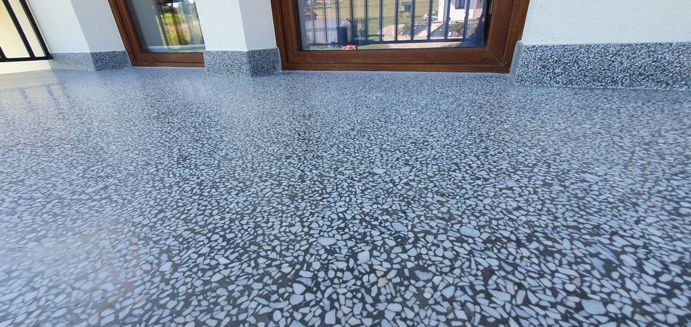 Lastryko na balkon - trwałe i efektowne wykończenie !