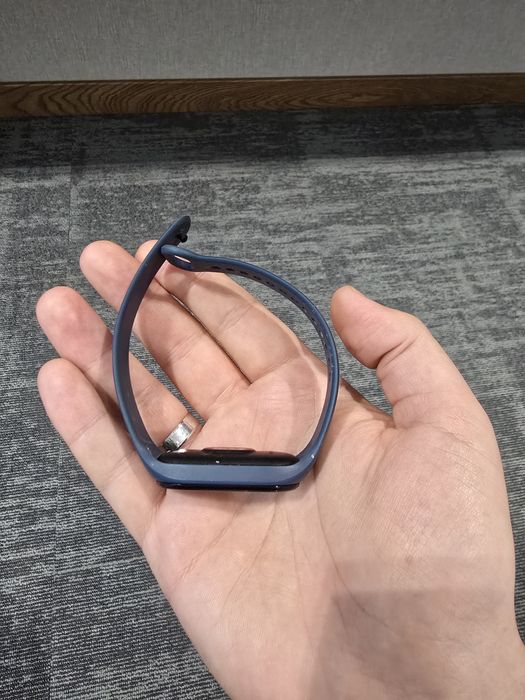 Продам Mi Band 7 NFC