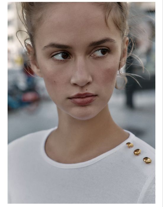 Стильний білий лонгслів в рубчик zara, новий , розмір м