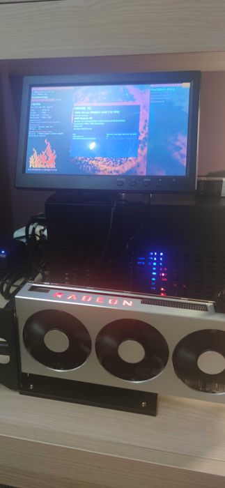 Karta graficzna RX Radeon VII