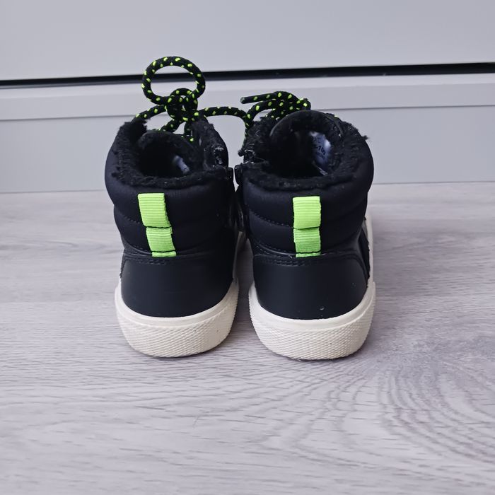 Buty wiosenne jesienne przejściówki next rozm. 25