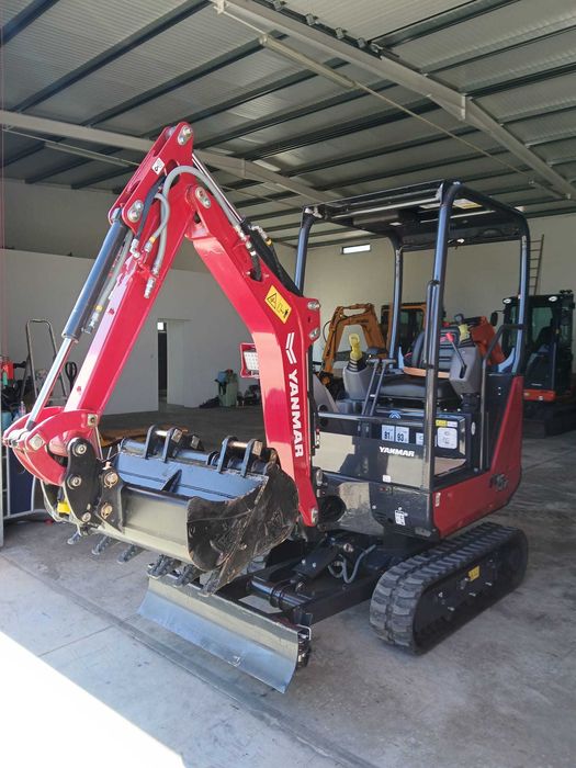 Mini Giratória Yanmar SV15VT 2023
