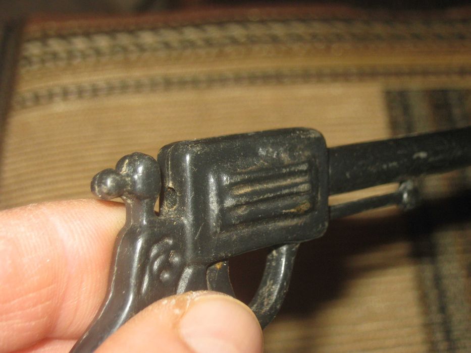 Пишущая ручка,пластик