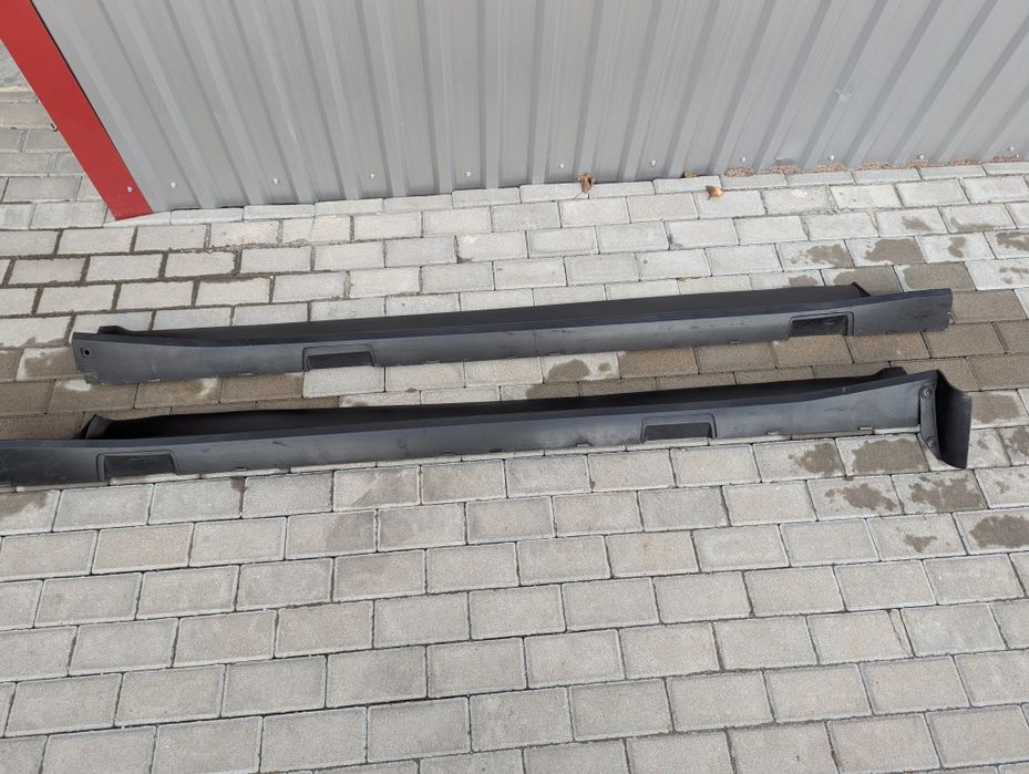 Накладки порогів Chevrolet Blazer EV L R