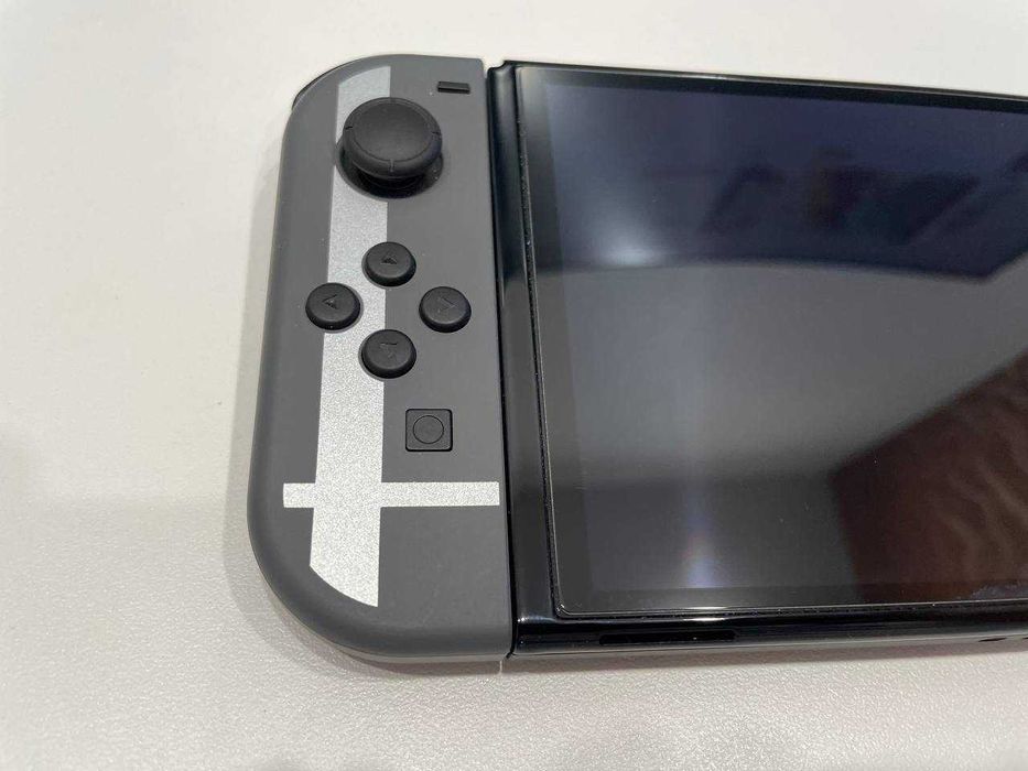 Nintendo Switch OLED 64GB + SD 512GB