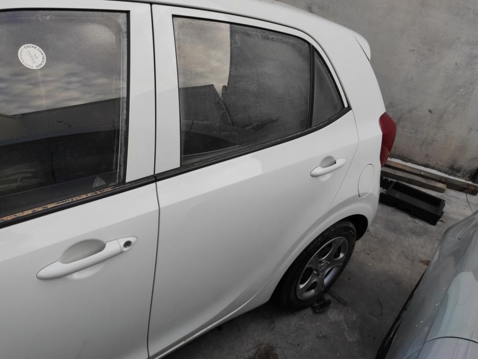 PORTA TRASEIRA ESQUERDA KIA PICANTO JA