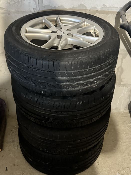 Комплект титанів R16 5x100 з літньою резиною 205/55/16 VW Golf: 11 000 ...