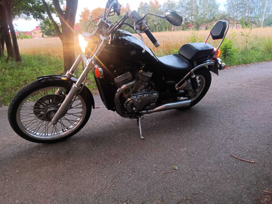 Suzuki Intruder 600 A2