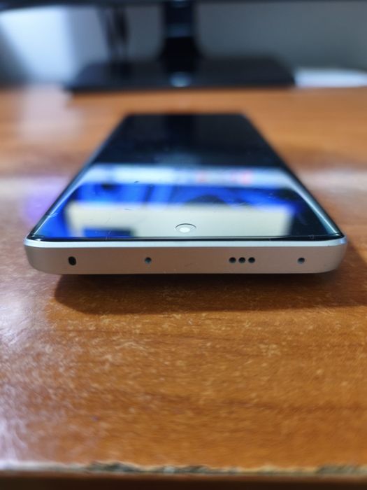 Telemóvel Xiaomi Redmi Note 13 Pro+ 5G 12/512GB