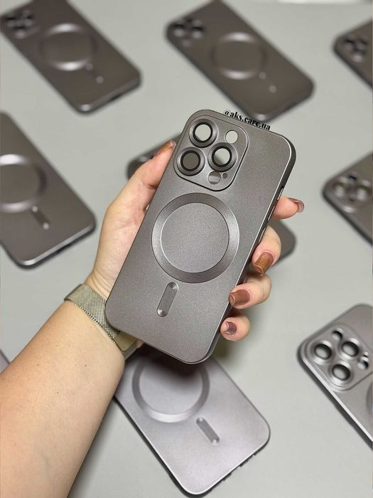 Сірий силіконовий чохол магніт MagSafe протиударний з лінзами iPhone