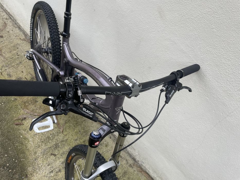 Santa Cruz Nomad componentes de topo