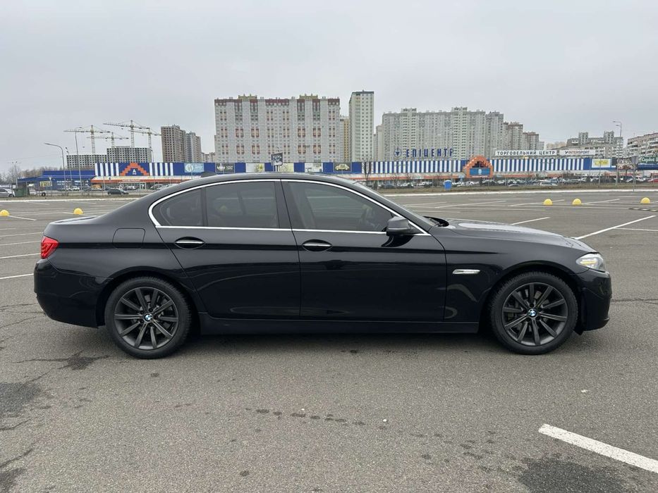 BMW F10 535i 2014 рік