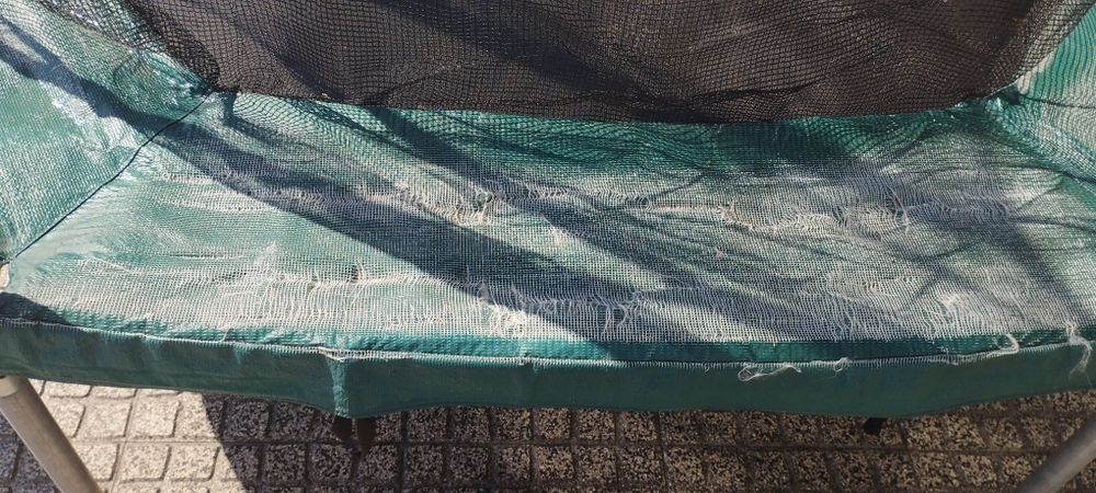 Trampolim hexagonal 240 com escada, Decathlon.