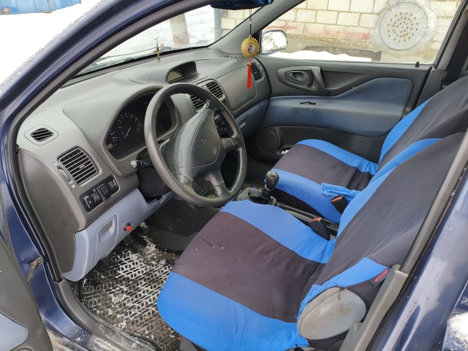 Міцубісі Спейс стар