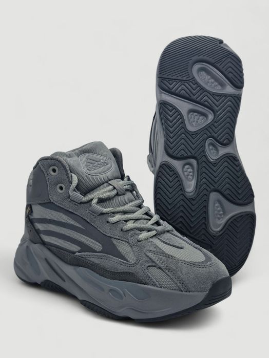 Жіночі - підліткові зимові кросівки Adidas Yeezy Boost 700 V2 (-21°C)